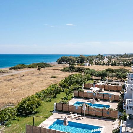 Rita Mare Seafront Villas Heated Pools Jenádi Kültér fotó