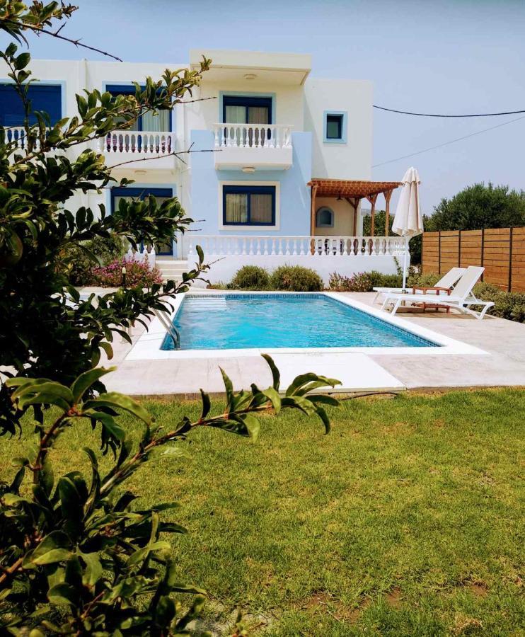 Rita Mare Seafront Villas Heated Pools Jenádi Kültér fotó