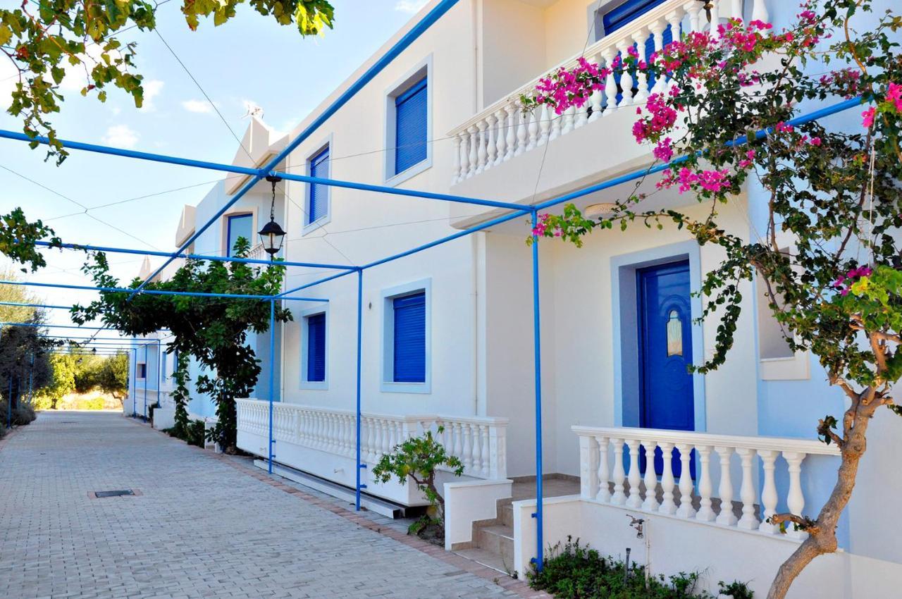 Rita Mare Seafront Villas Heated Pools Jenádi Kültér fotó