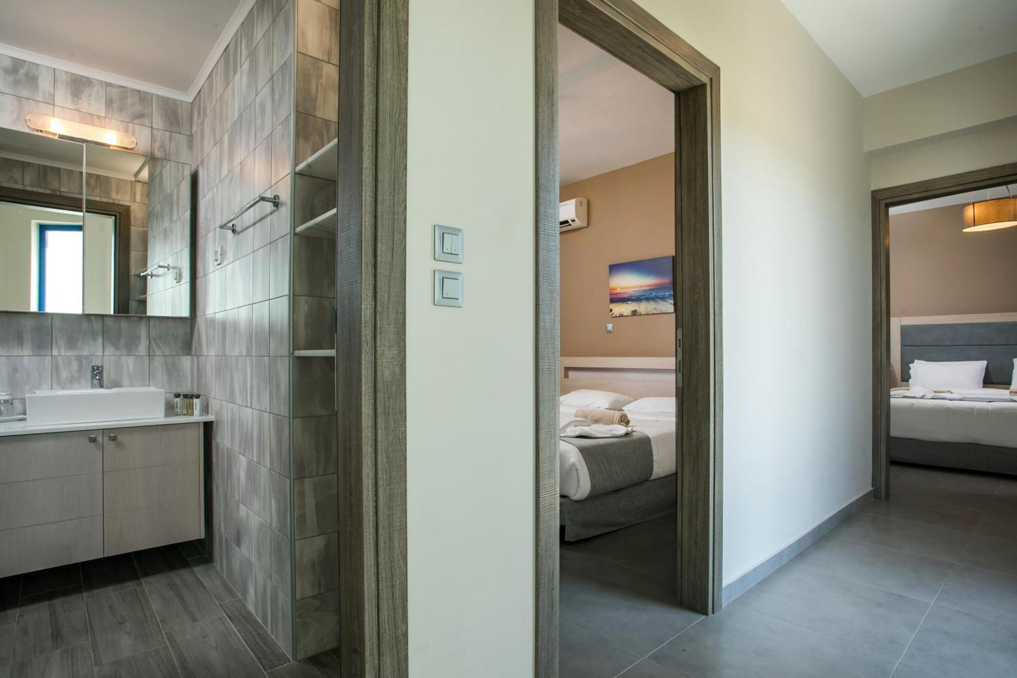 Rita Mare Seafront Villas Heated Pools Jenádi Kültér fotó