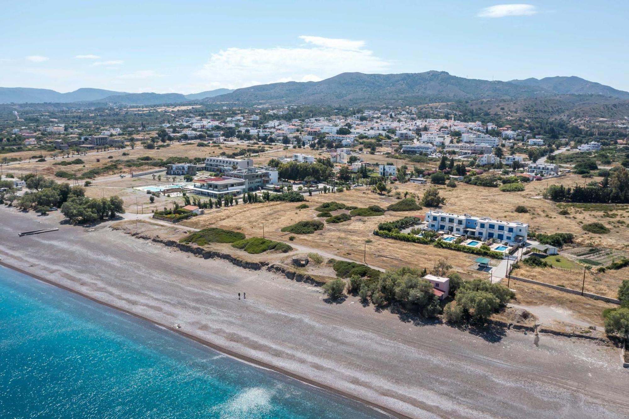 Rita Mare Seafront Villas Heated Pools Jenádi Kültér fotó