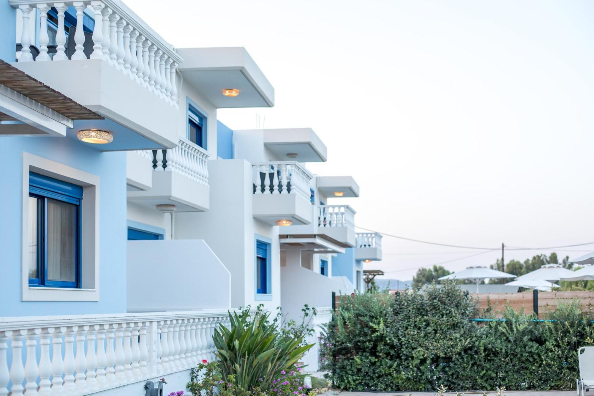Rita Mare Seafront Villas Heated Pools Jenádi Kültér fotó