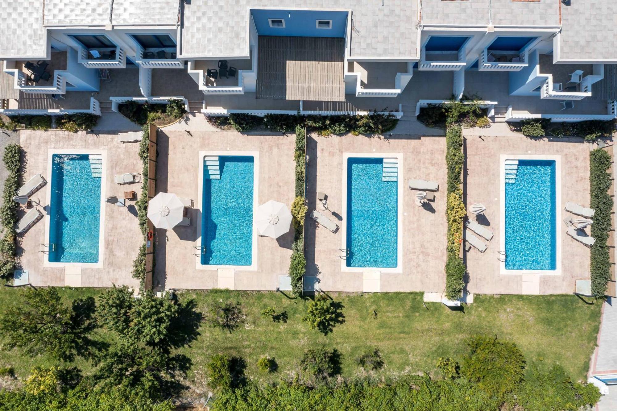 Rita Mare Seafront Villas Heated Pools Jenádi Kültér fotó