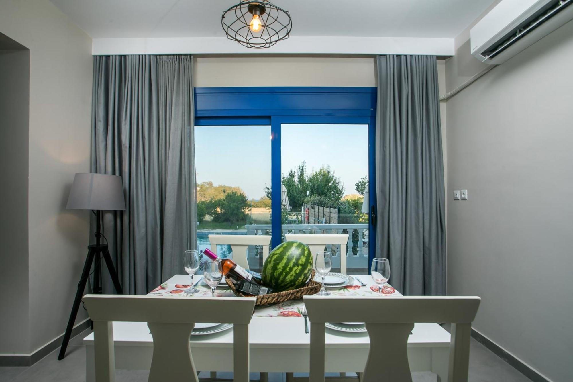 Rita Mare Seafront Villas Heated Pools Jenádi Kültér fotó