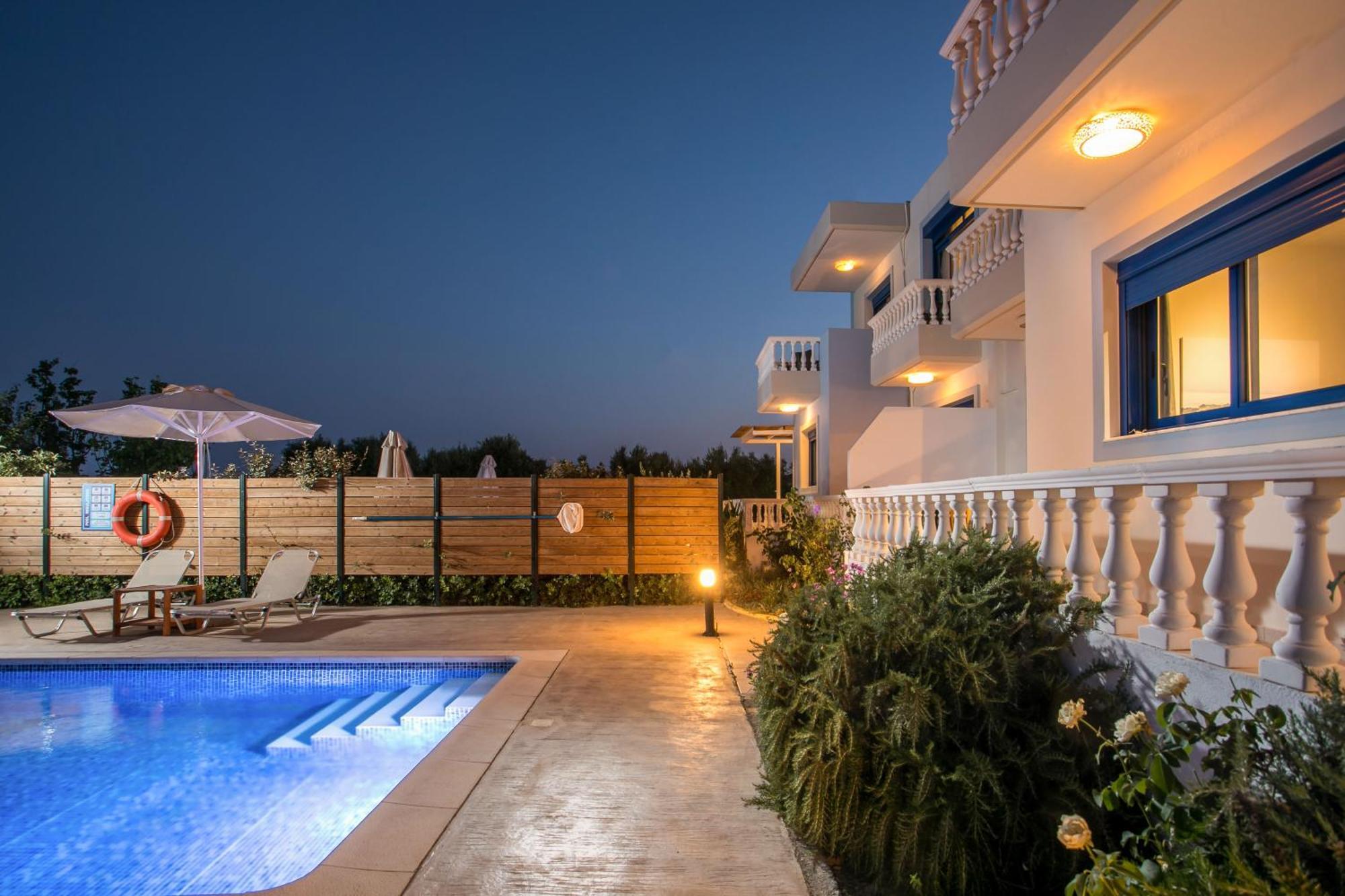 Rita Mare Seafront Villas Heated Pools Jenádi Kültér fotó