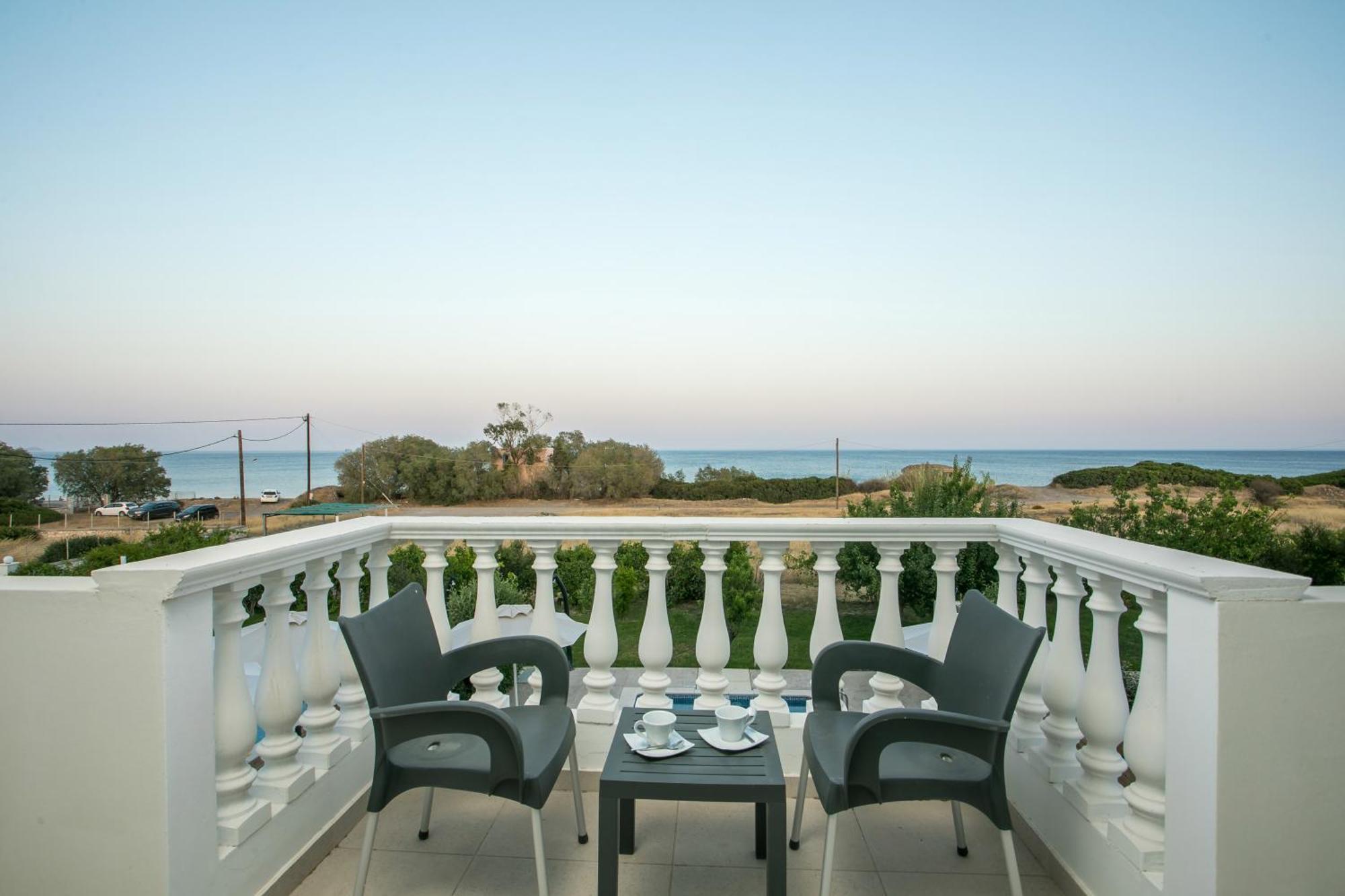 Rita Mare Seafront Villas Heated Pools Jenádi Kültér fotó