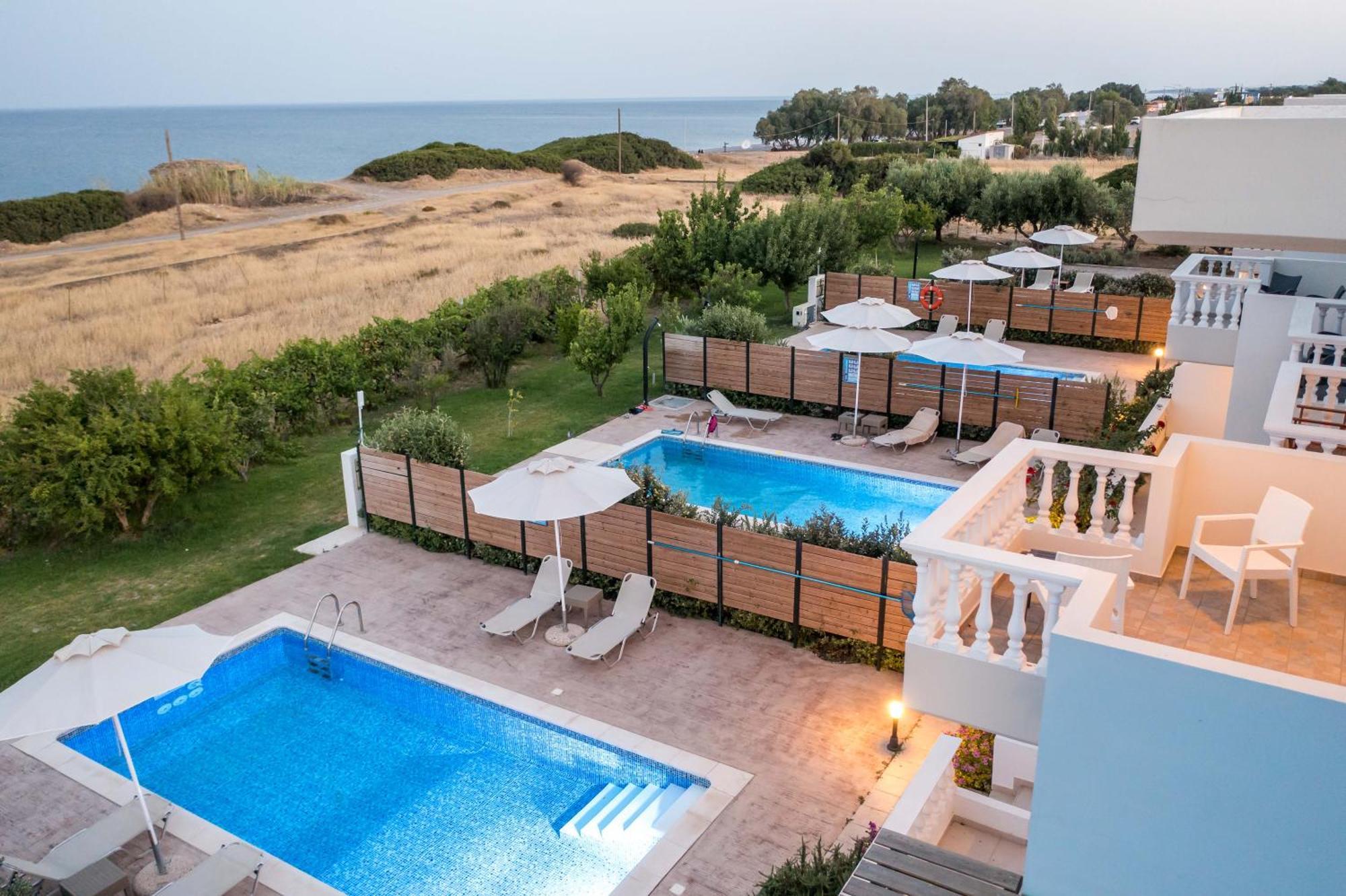 Rita Mare Seafront Villas Heated Pools Jenádi Kültér fotó