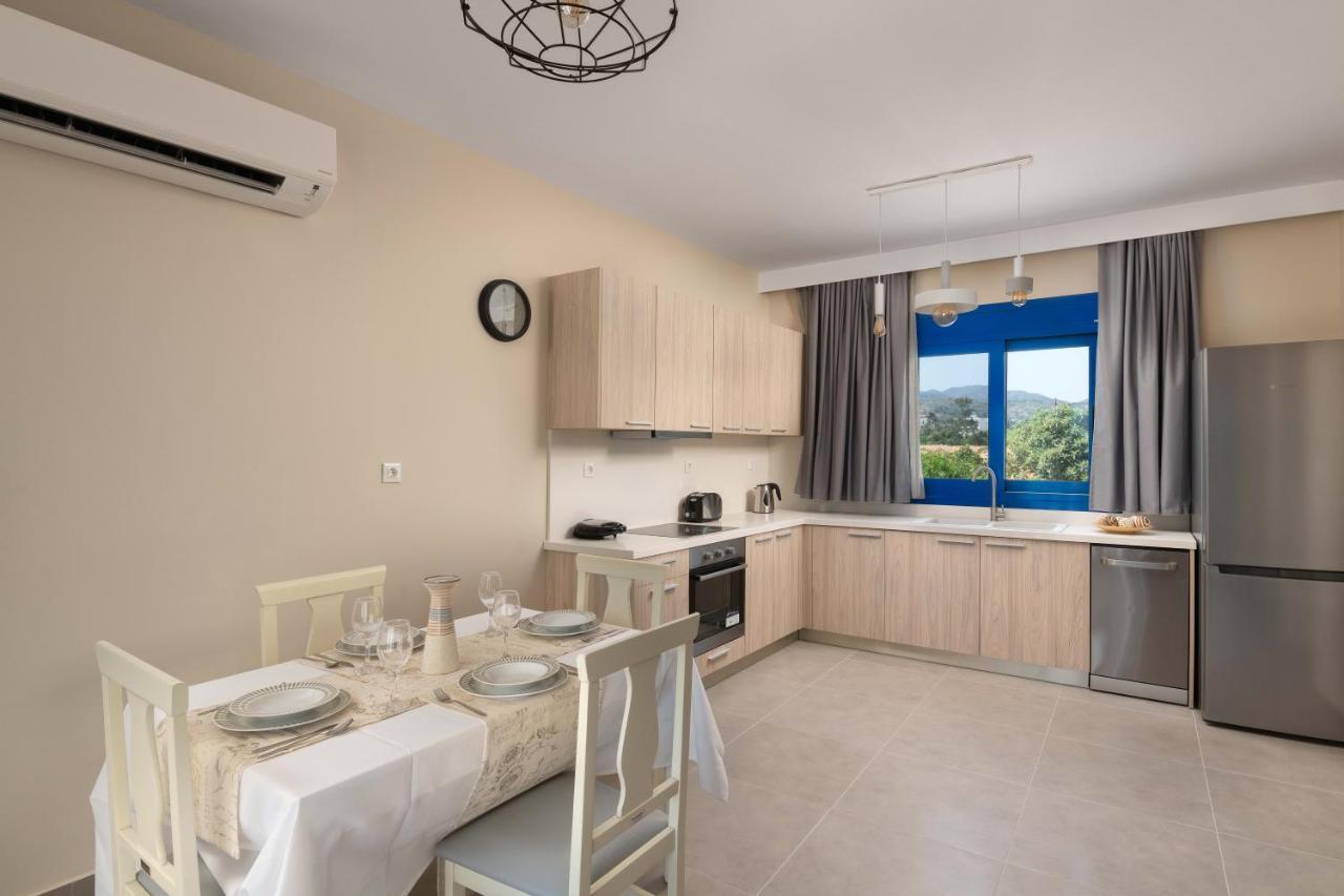 Rita Mare Seafront Villas Heated Pools Jenádi Kültér fotó