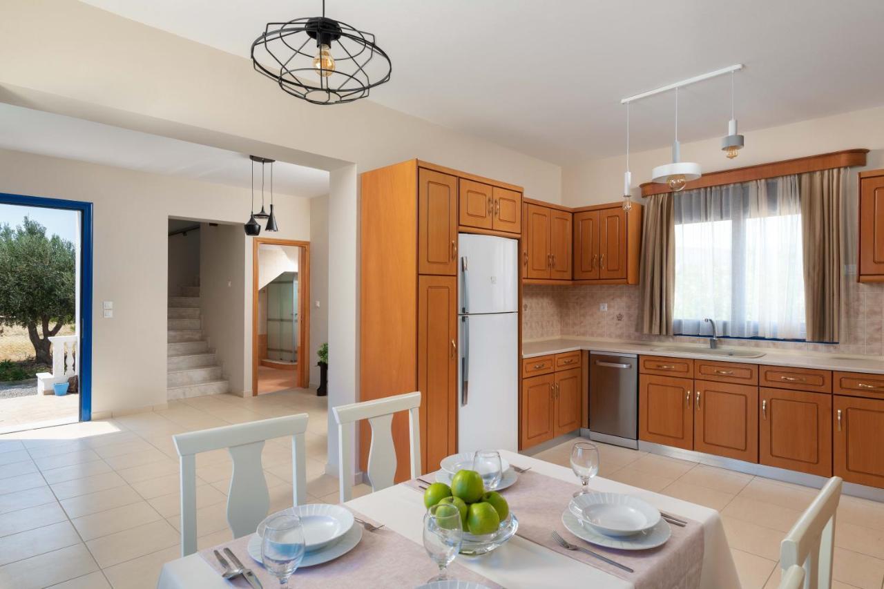 Rita Mare Seafront Villas Heated Pools Jenádi Kültér fotó